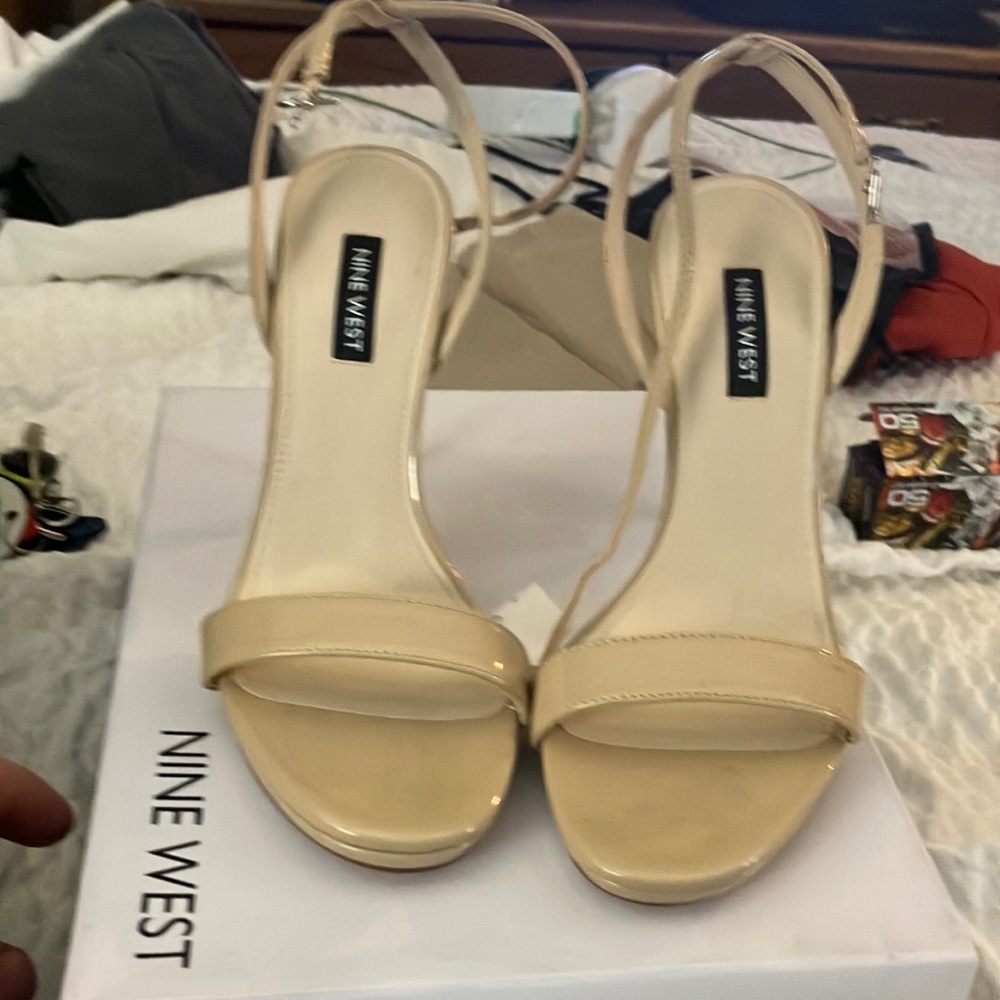 Nine West Lola